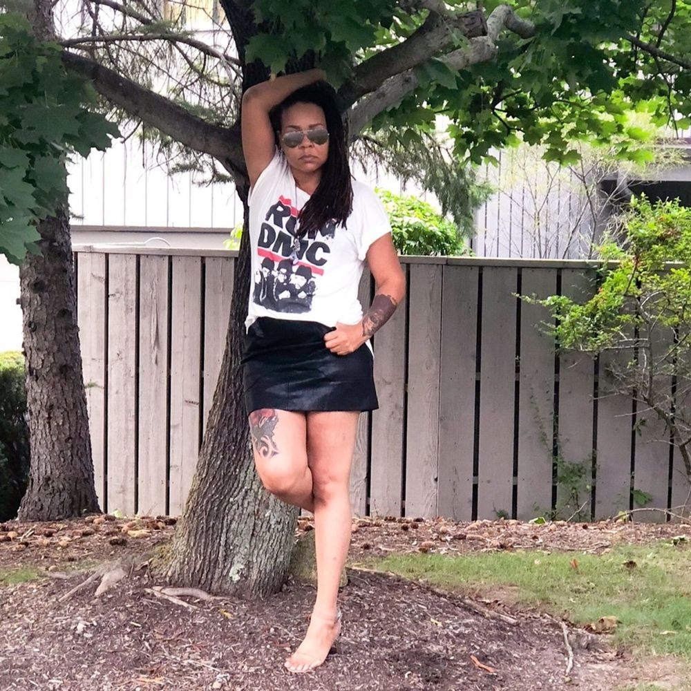 Faux Leather Skirt with Belt - Picture 5 of 8